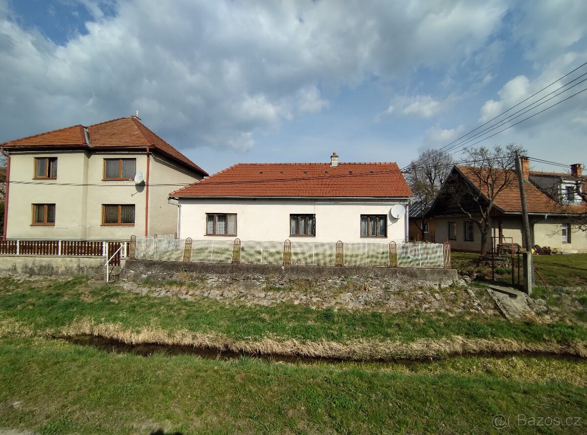 Dům s vlastní zahradou v klidné lokalitě Bílých Karpat
