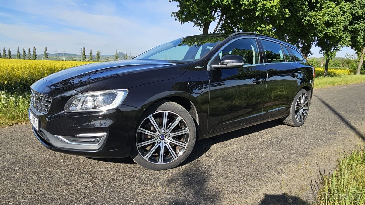 Volvo V60, 2.4 D6 AWD 162 kW PLUG-IN HYBRID