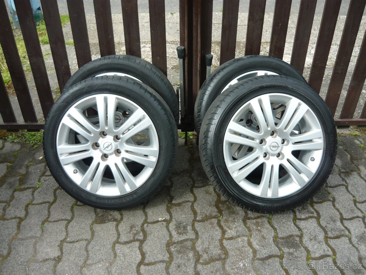 Pneu 225/45 R17 91Y -letní- disky Opel 5d.