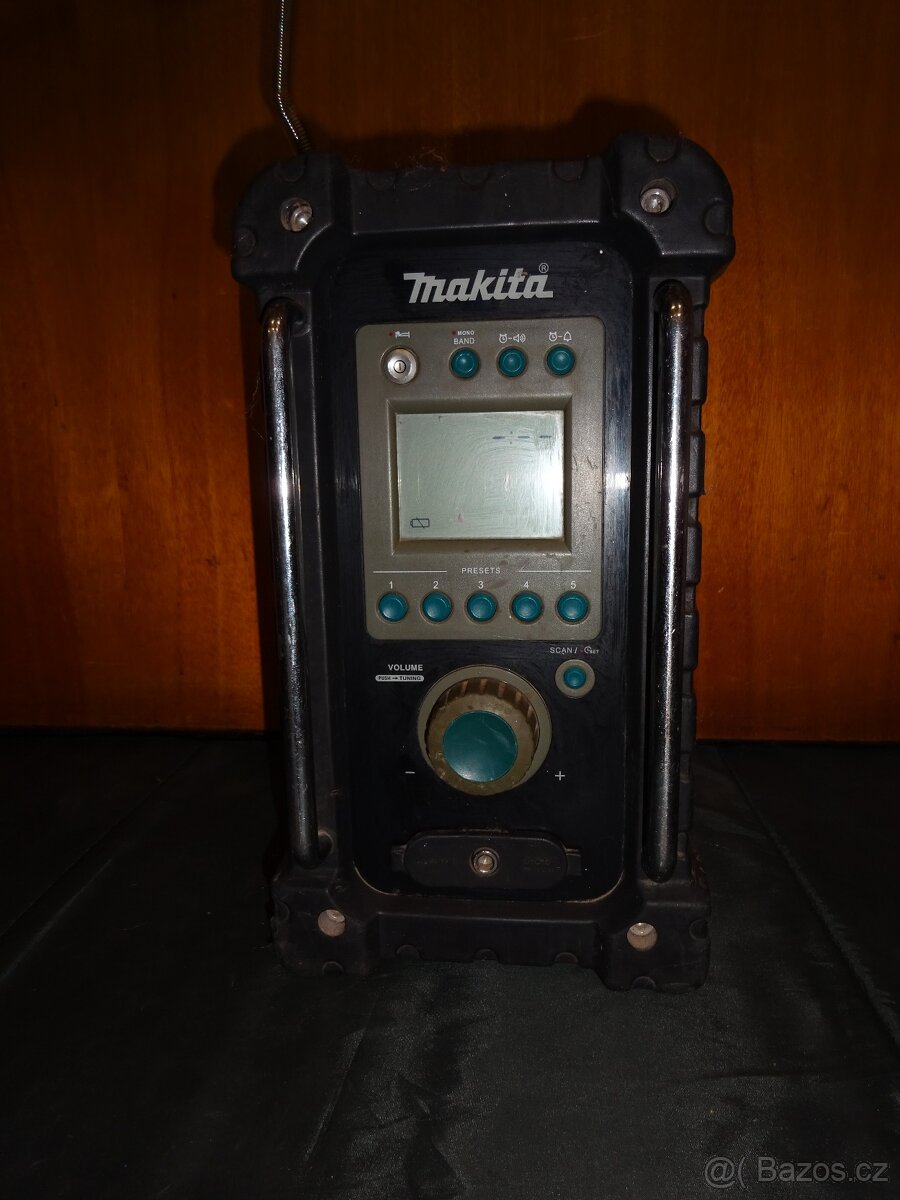 stavební radio MAKITA BMR-100