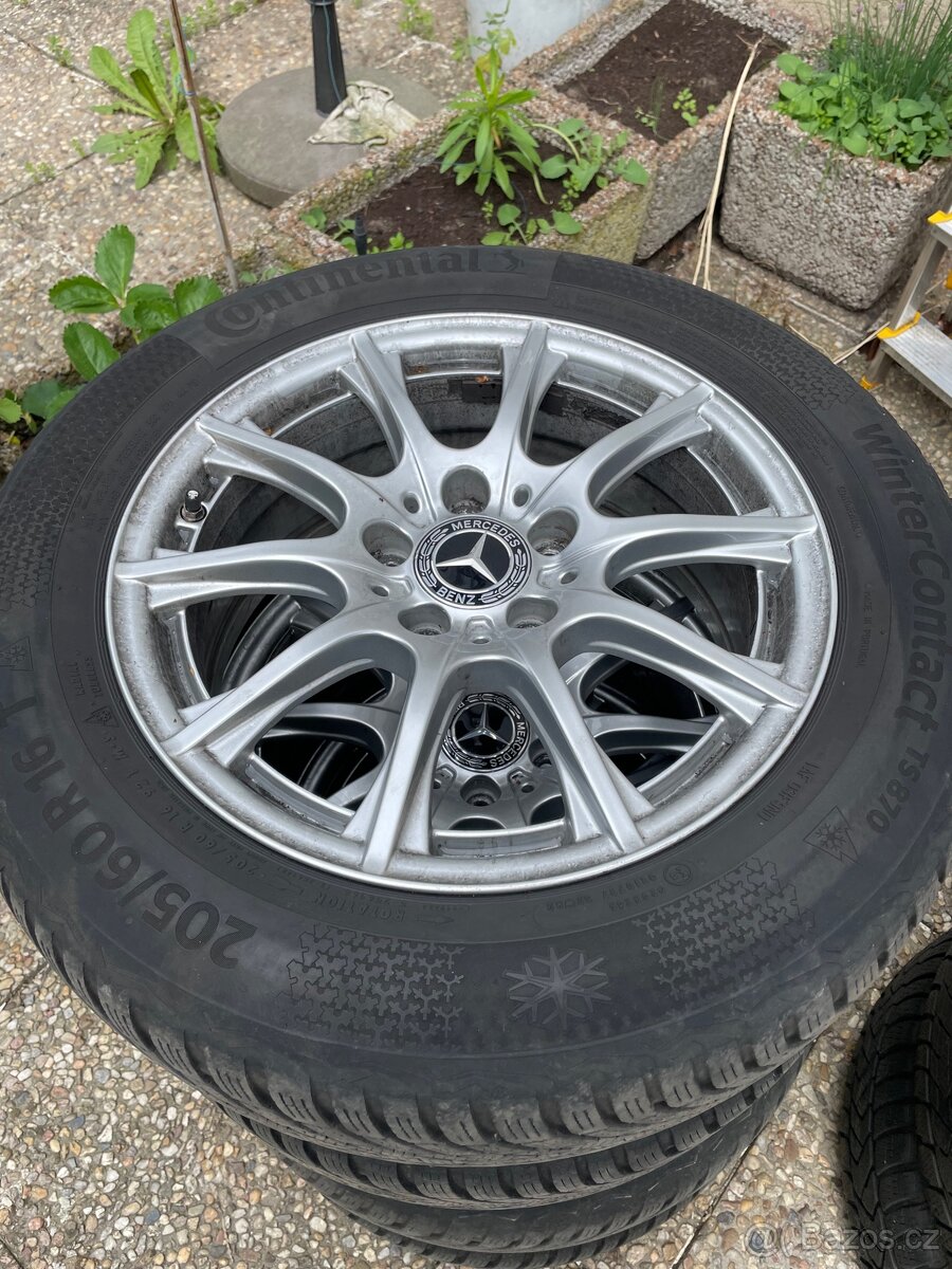 Mercedes kola r16 se zimní pneu