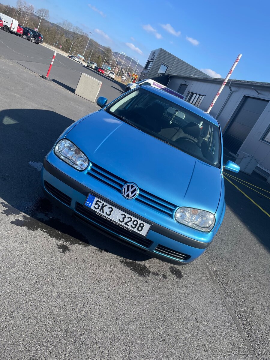 Golf 4