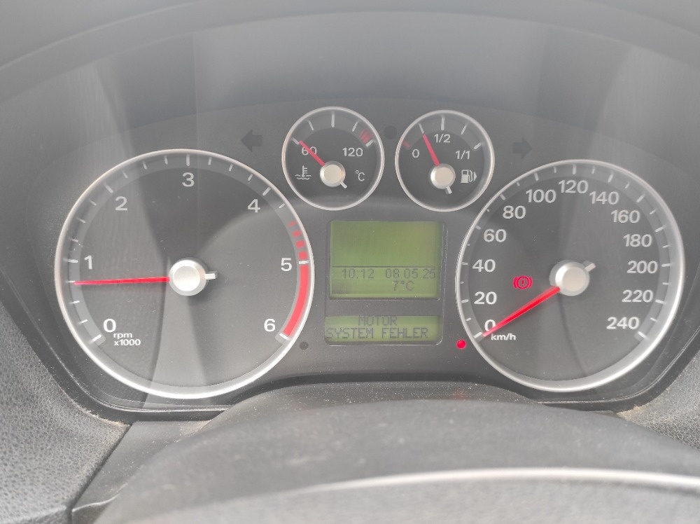 Ford Focus 1.6 66kW Kombi Nafta - nutná oprava