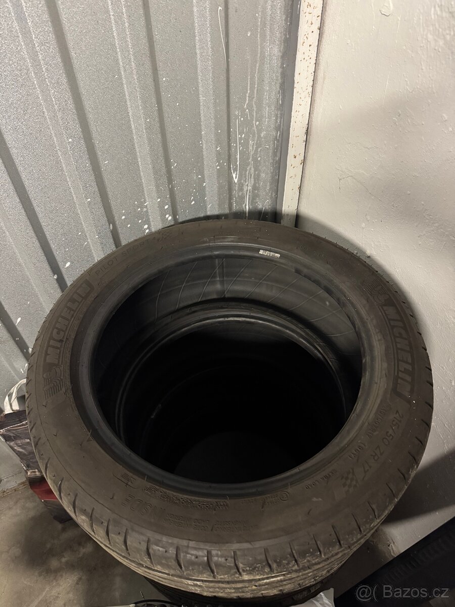 Michelin Pilot Sport 4 215/50 r17