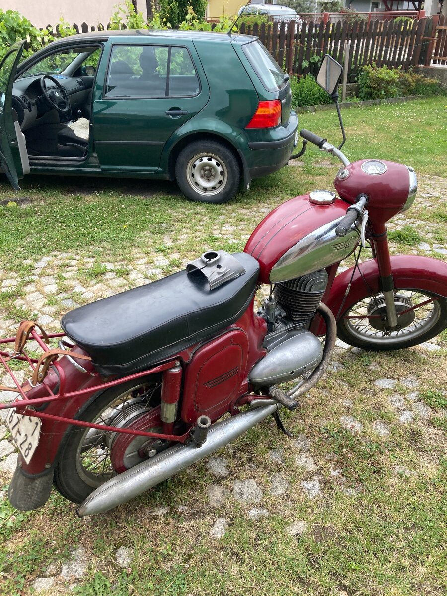 Jawa 250