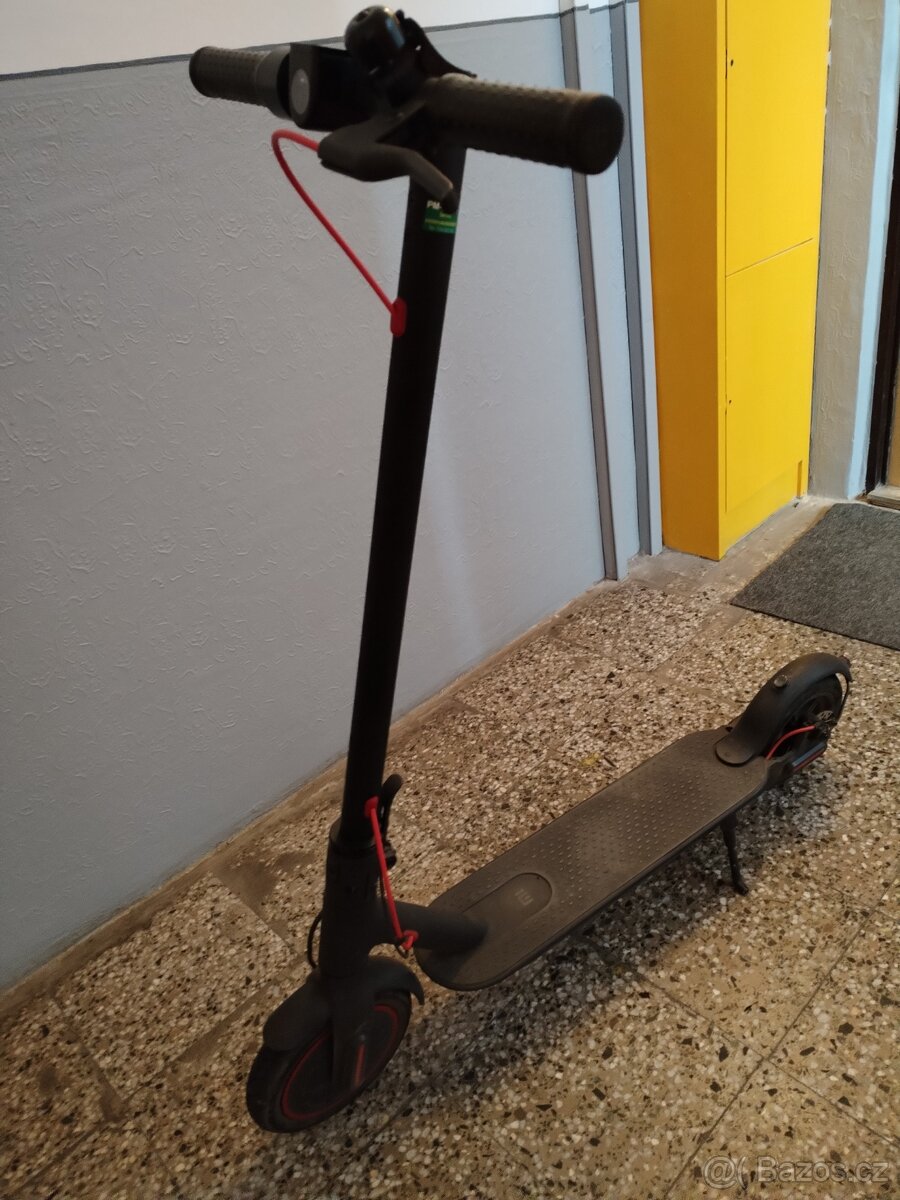 Elektrokoloběžka xaomi