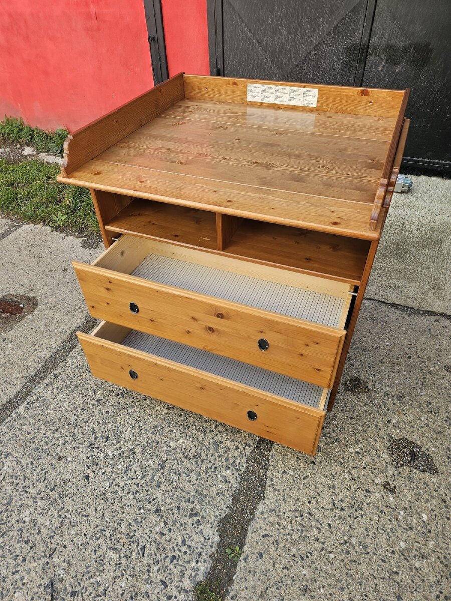 PŘEBALOVACÍ PULT IKEA LEKSVIK