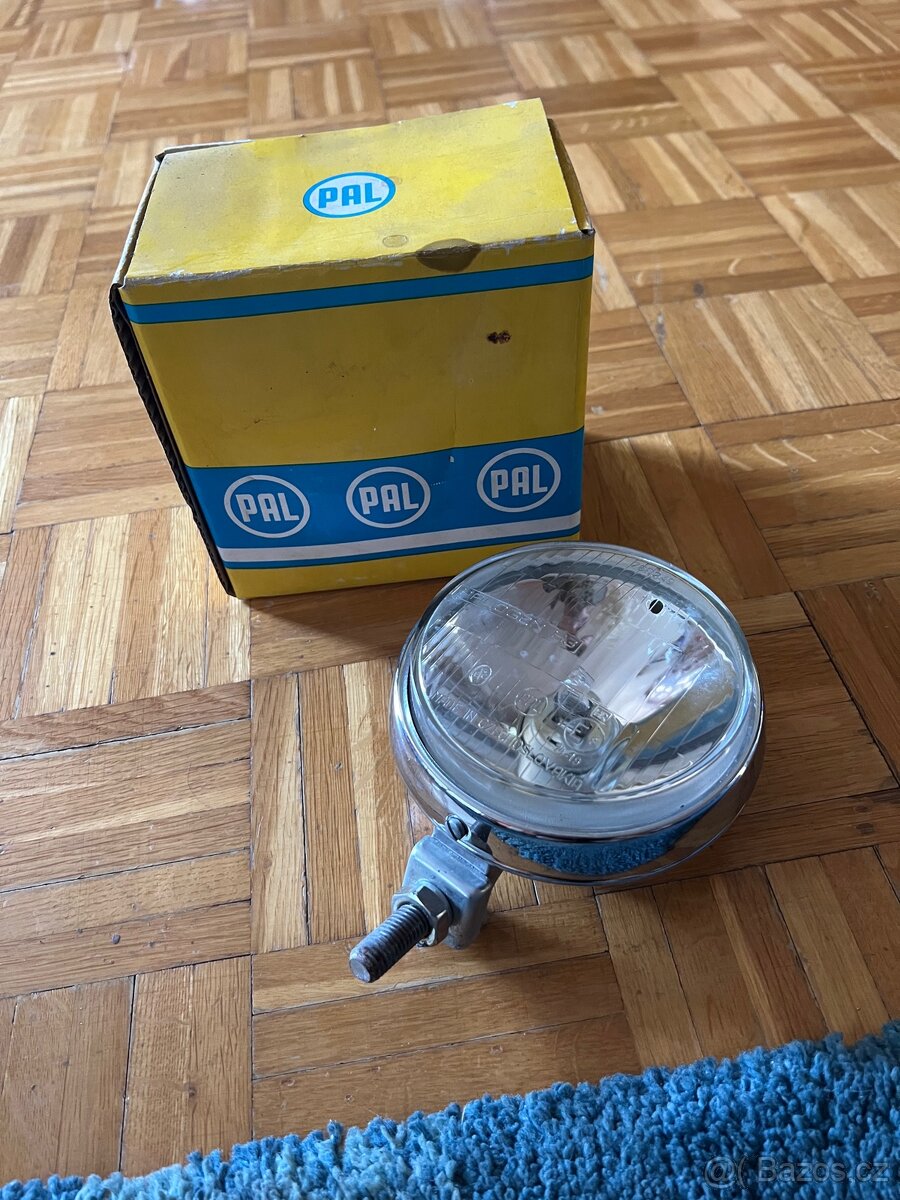 Rezervace Přídavné světlo PAL