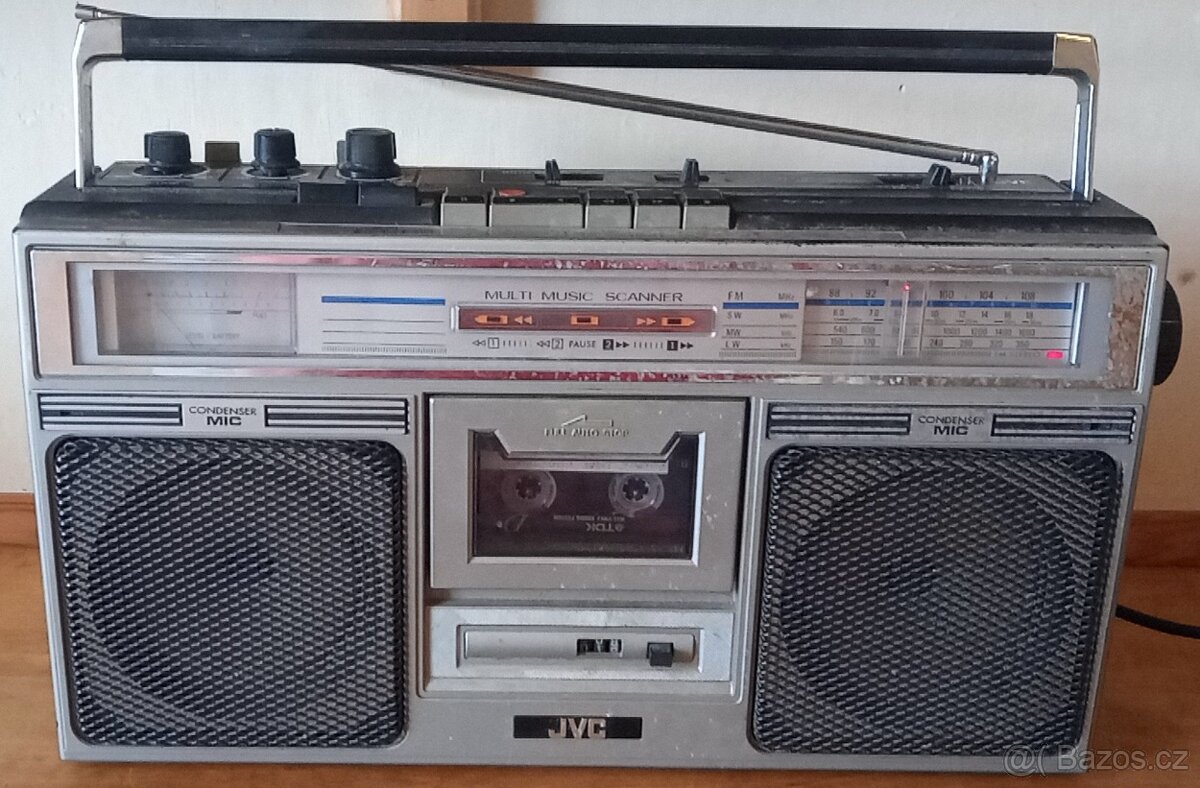 Radiomagnetofon JVC RC-646L, špičkový zvuk