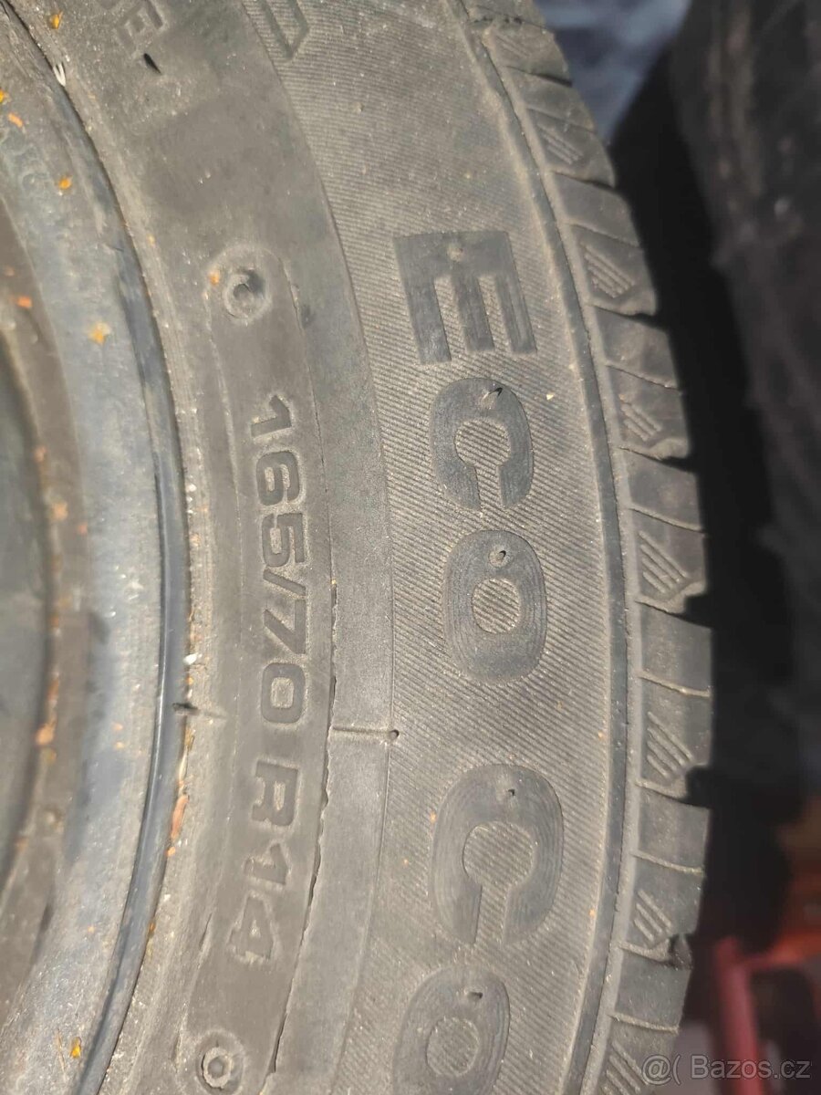 Zimní pneu 165/70 R14