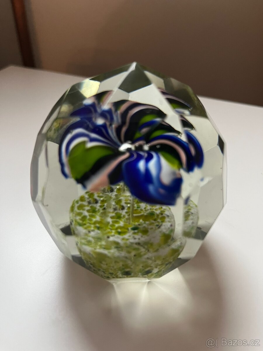 Starožitné krásné těžítko, broušené sklo