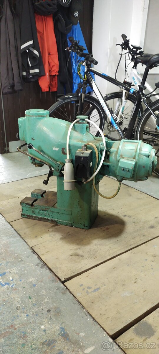 Hydraulický lis CDC 2-7