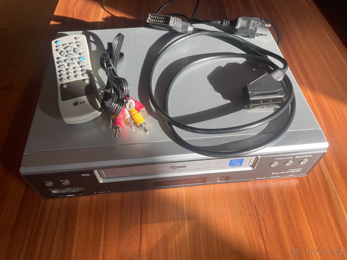 Videorekordér Lg Em999NY