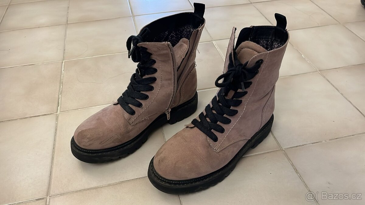 Zimní dívčí boty velikost 38