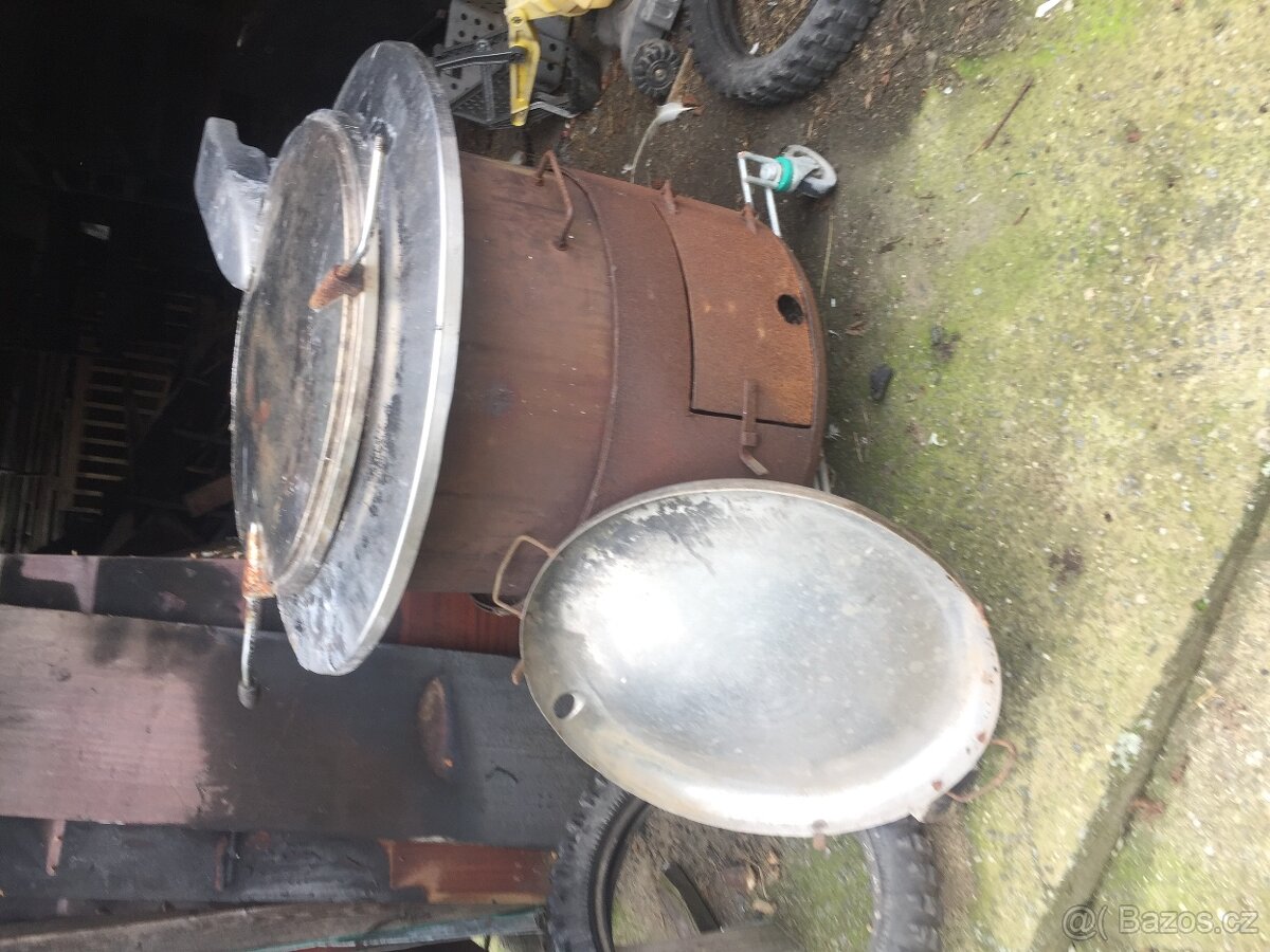 Grilování kotel + panev