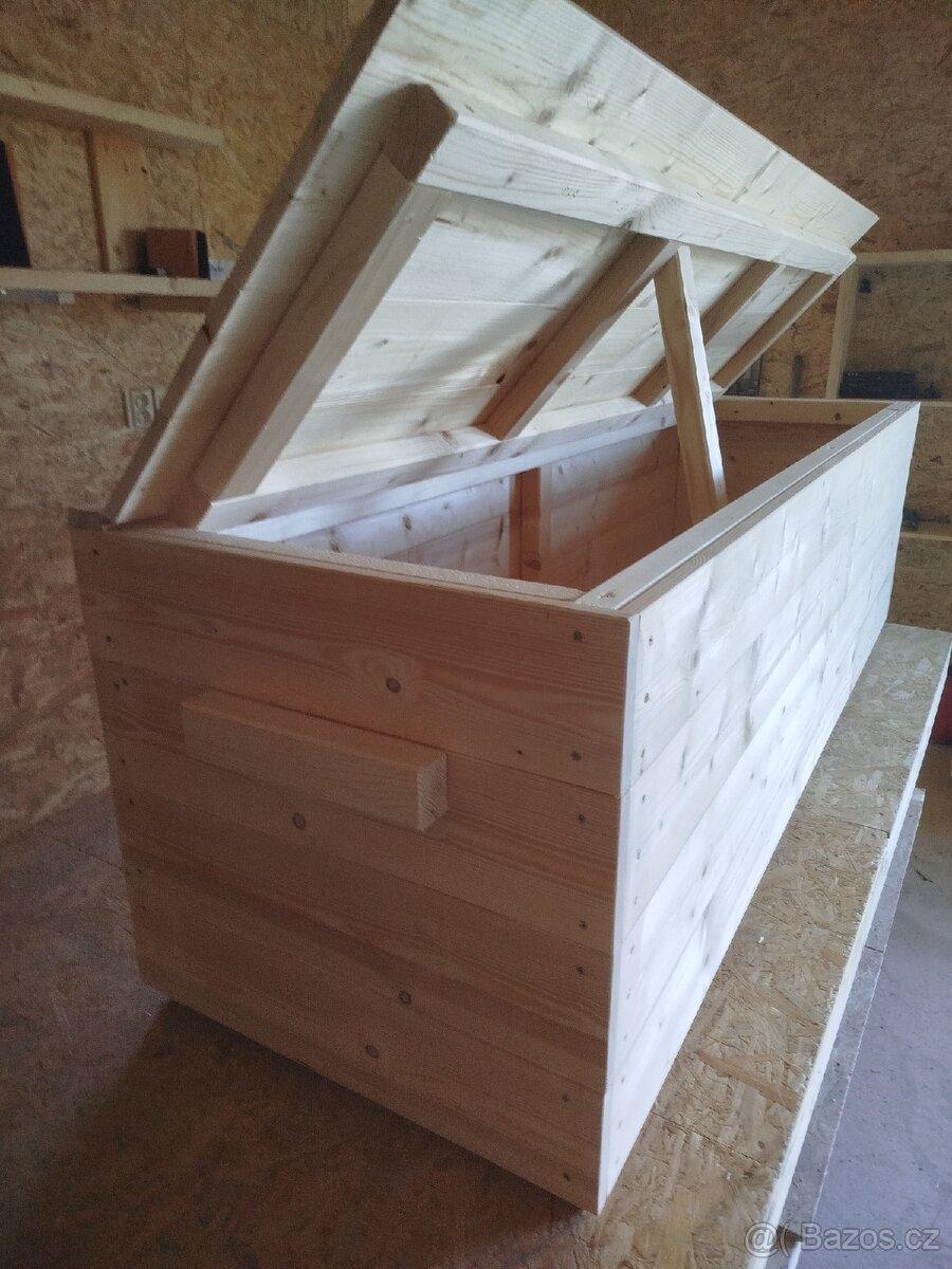 Zahradní box