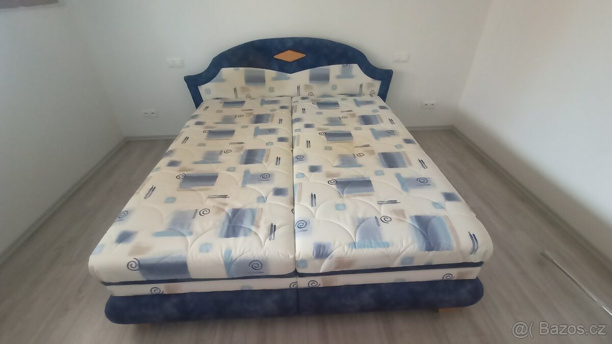 Manželská postel
