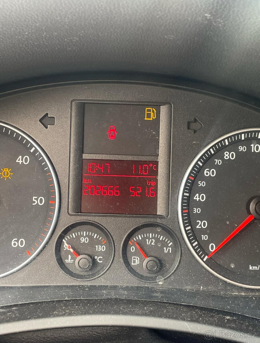 AAA NEREAGUJTE Ještě je na prodej Vw 1,9 77Kw 2008 54 800 Kč