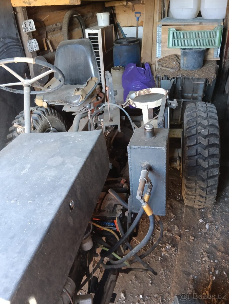 Traktor domácí výroby motor spartak