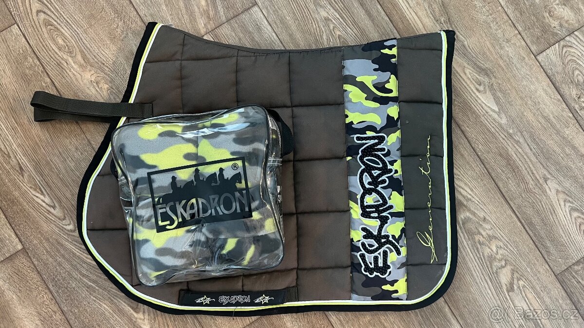 Podsedlová dečka Eskadron Big Square khaki a bandáže
