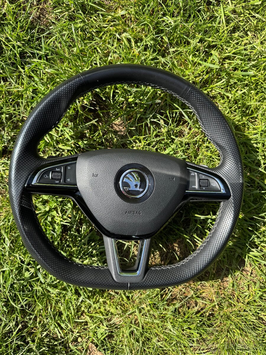 Volant Škoda Superb 3