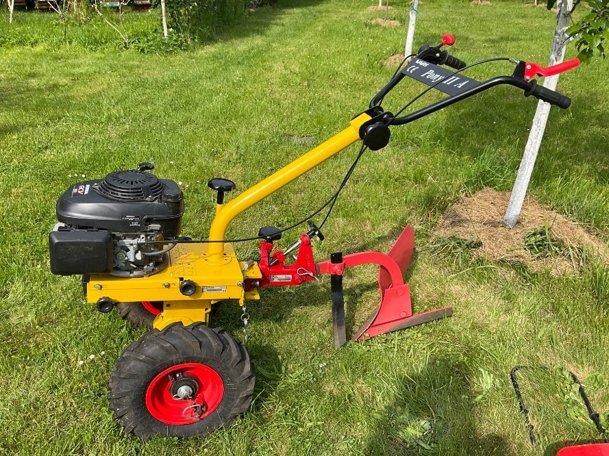 malotraktor Vari Pony IIA