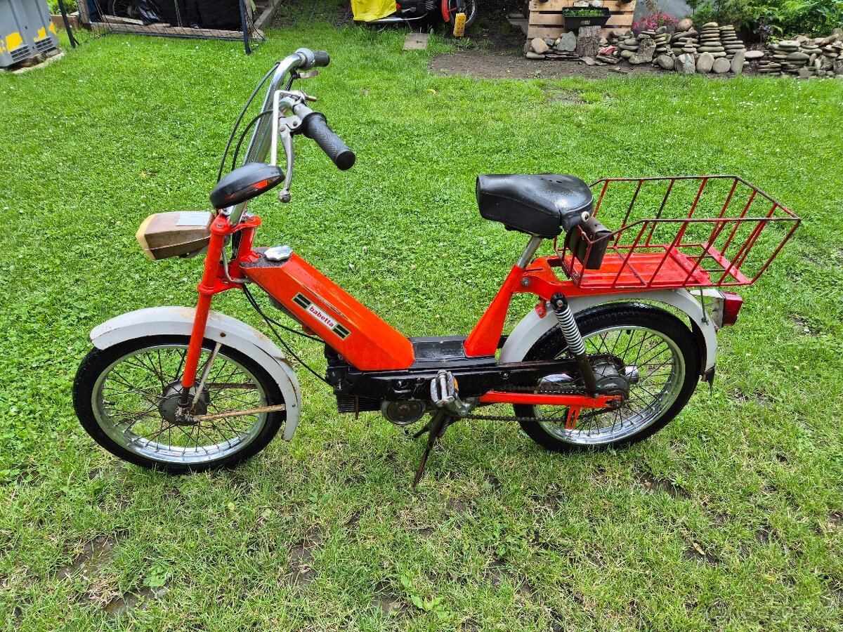 Babetta 207 s kartičkou, červená původní 2.