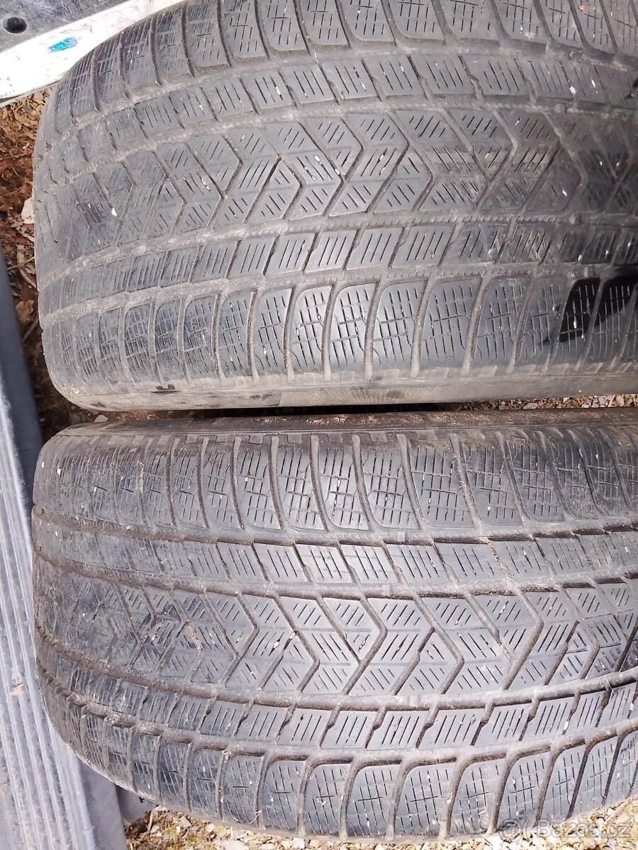 305/40/20 112v Pirelli - zimní pneu 2ks