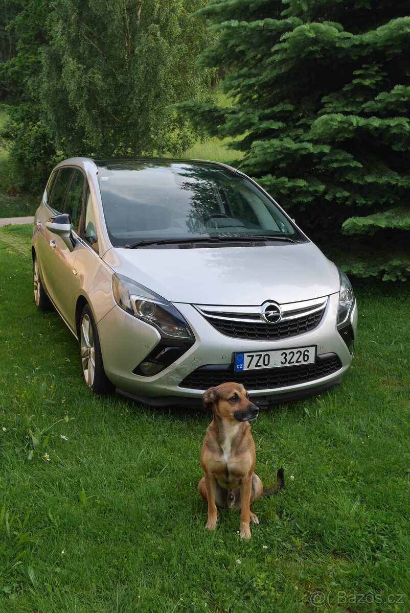Opel Zafira Tourer; 1.4; r.v. 2011; manuál