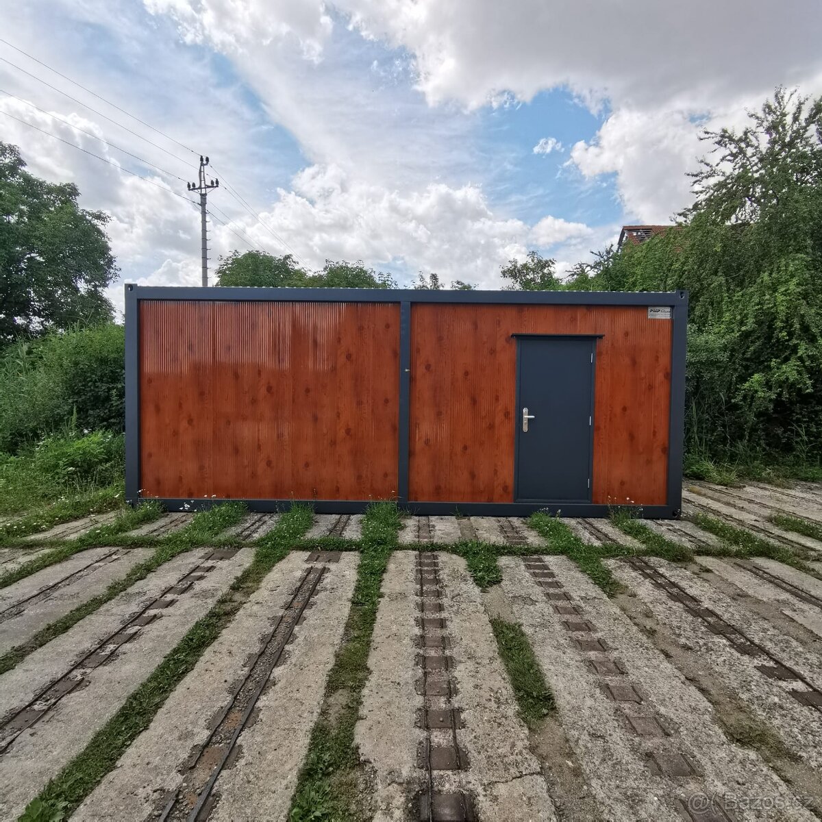 Obytný kontejner PMP o rozměru 3 x 7 m