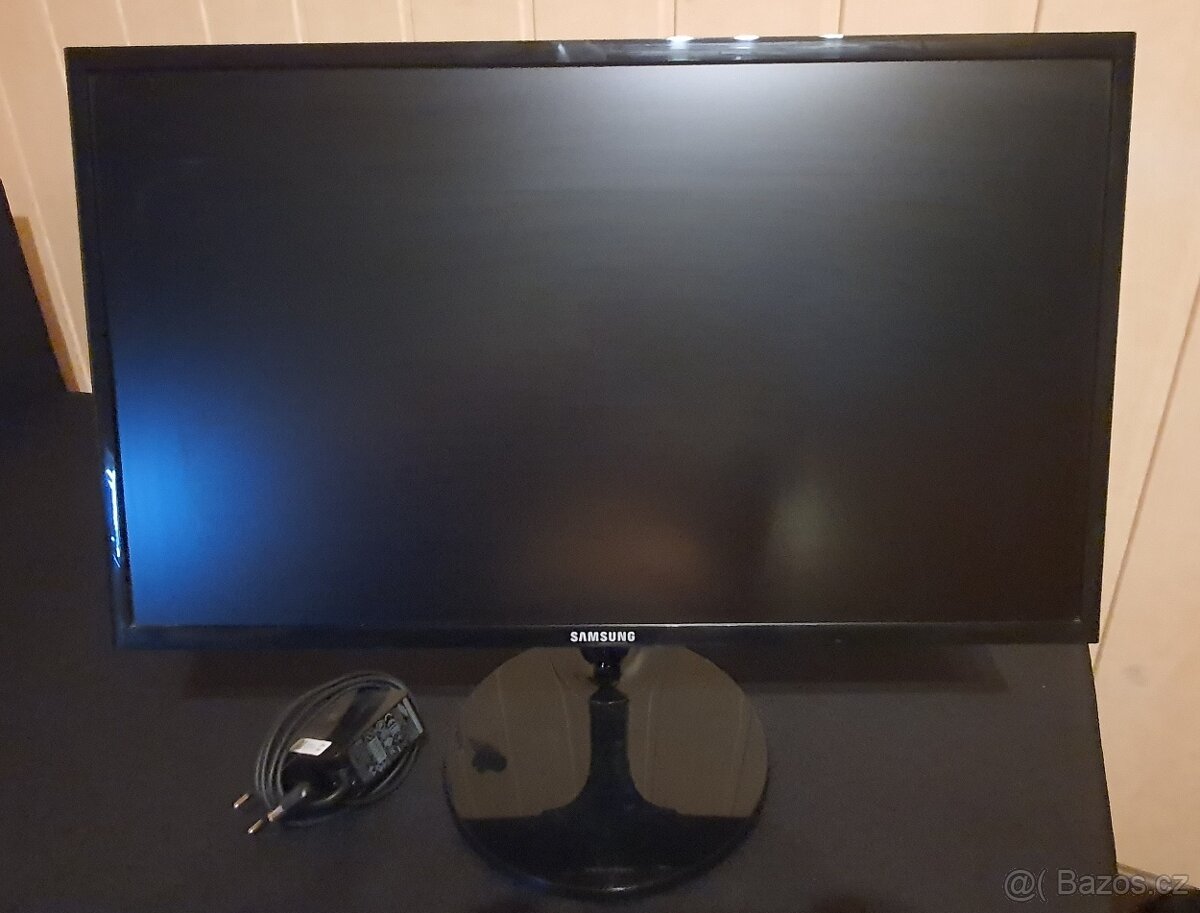 24" Samsung S24F350FHU