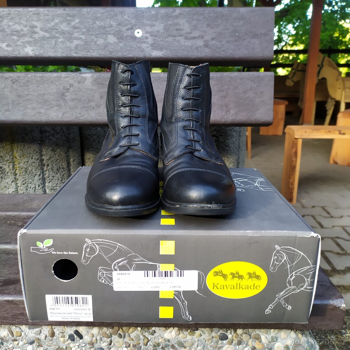 Jezdecké kožené perka