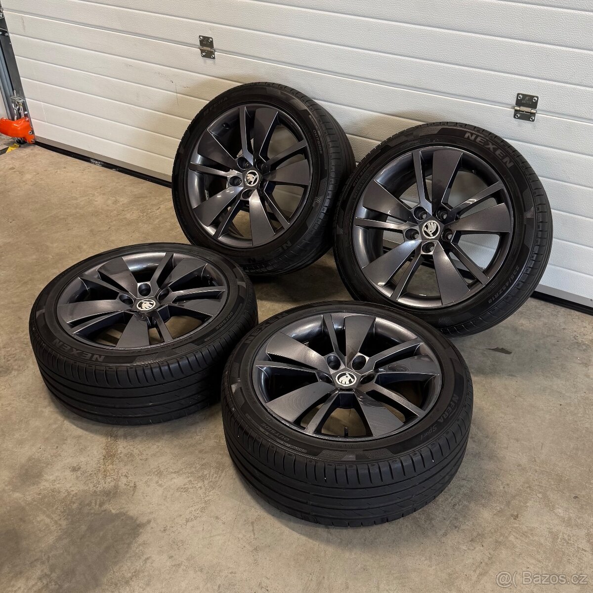 Alu kola Škoda Superb R18, 235/45 R18 6mm, 5x112