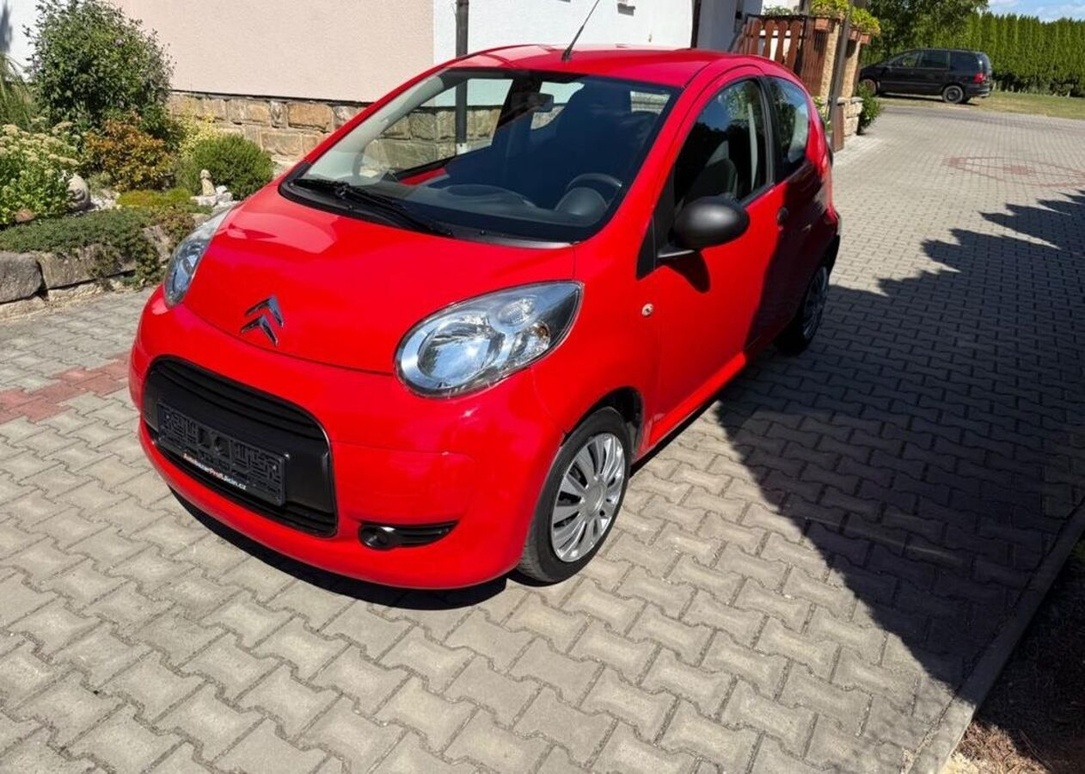 Citroën C1 1,0i / 50 KW serviska benzín