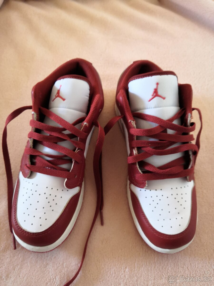 Nike Air Jordan 1, nové, vel. 39