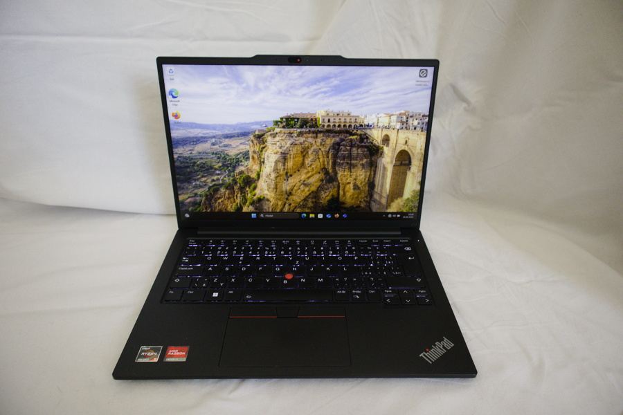 ThinkPad E14 gen5 (AMD R5 7530U;40GB RAM;512GB NVMe;záruka)