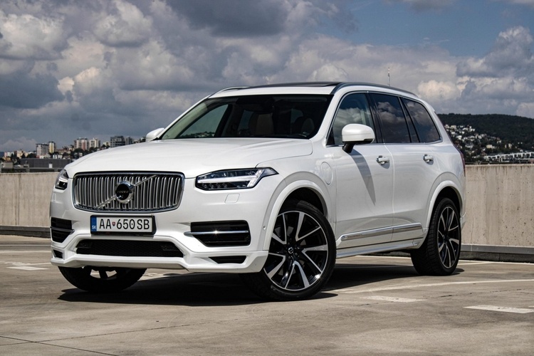 Volvo XC90 T8 Twin Engine PHEV Inscription Pro - odpočet DPH