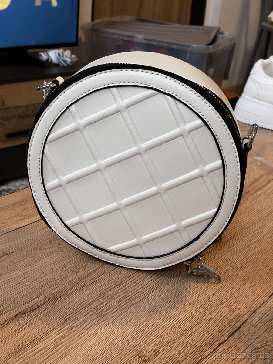 Nové dámské kabelky