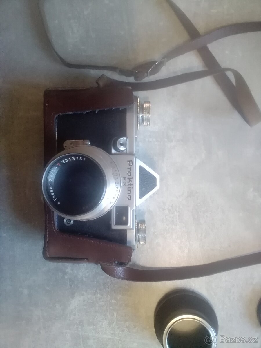 Praktina fotoaparát