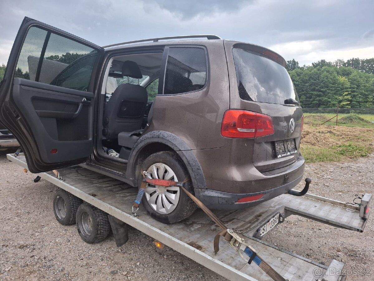 VW Touran Cross 1T3 1.4TSI 103kW CAVC KWB LH8Z náhradní díly