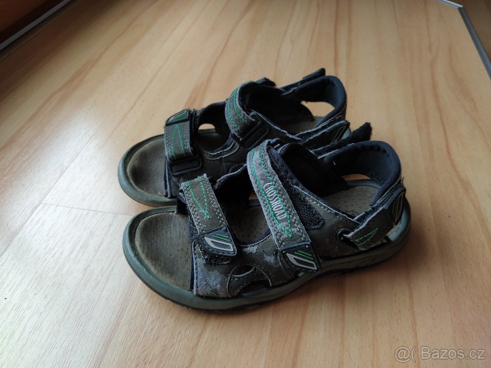 Chlapecké sandále, vel. 28