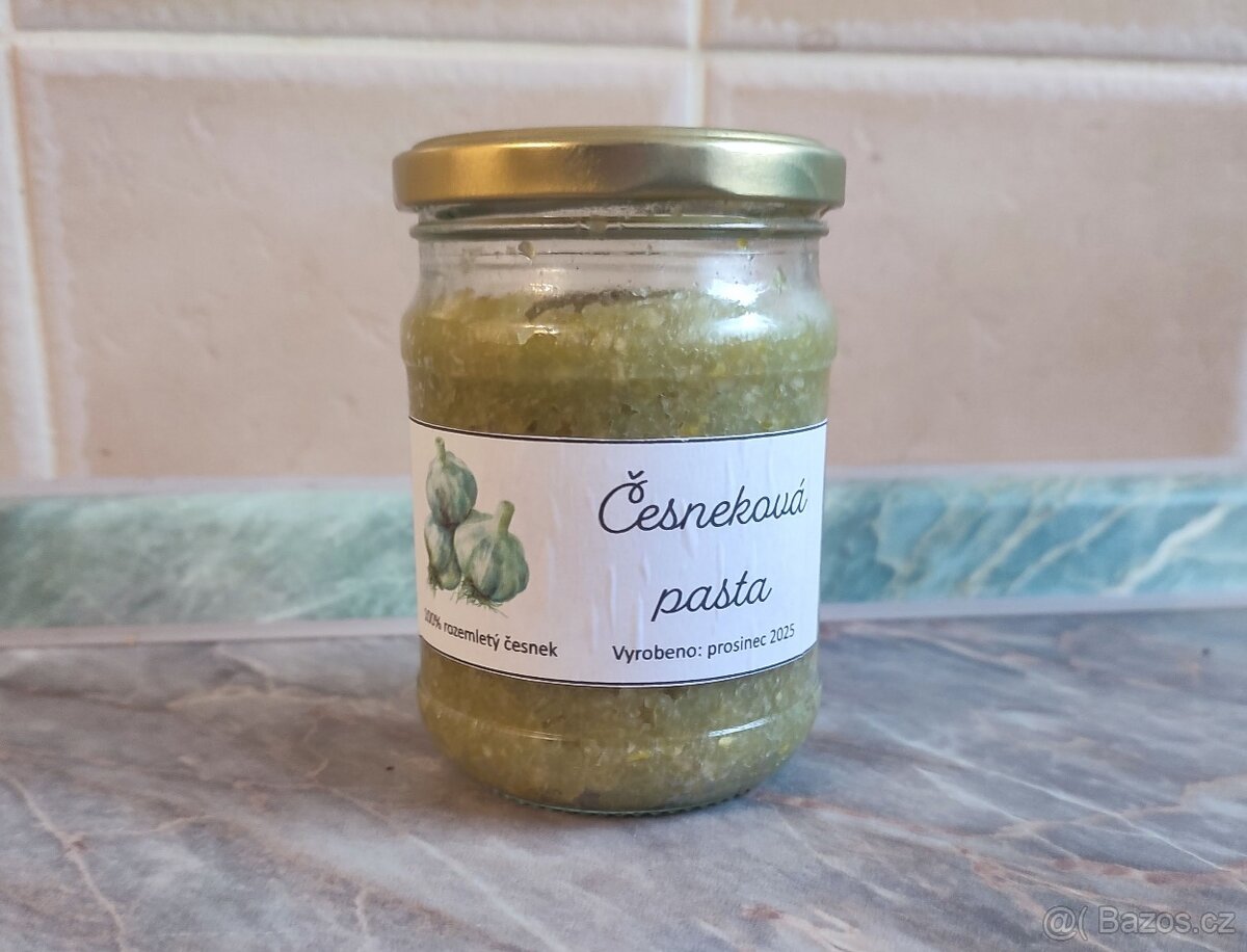 Česneková pasta