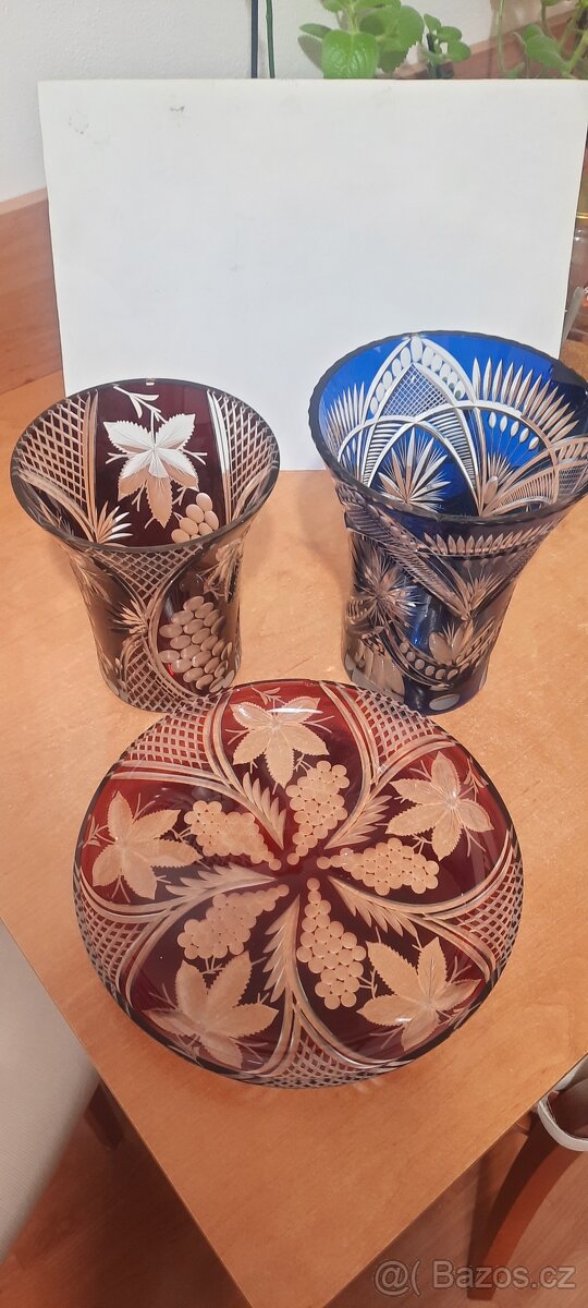Vázy broušené +talíř