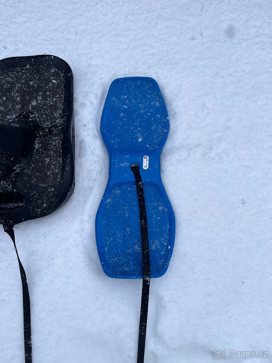 Dětský kluzák na sníh