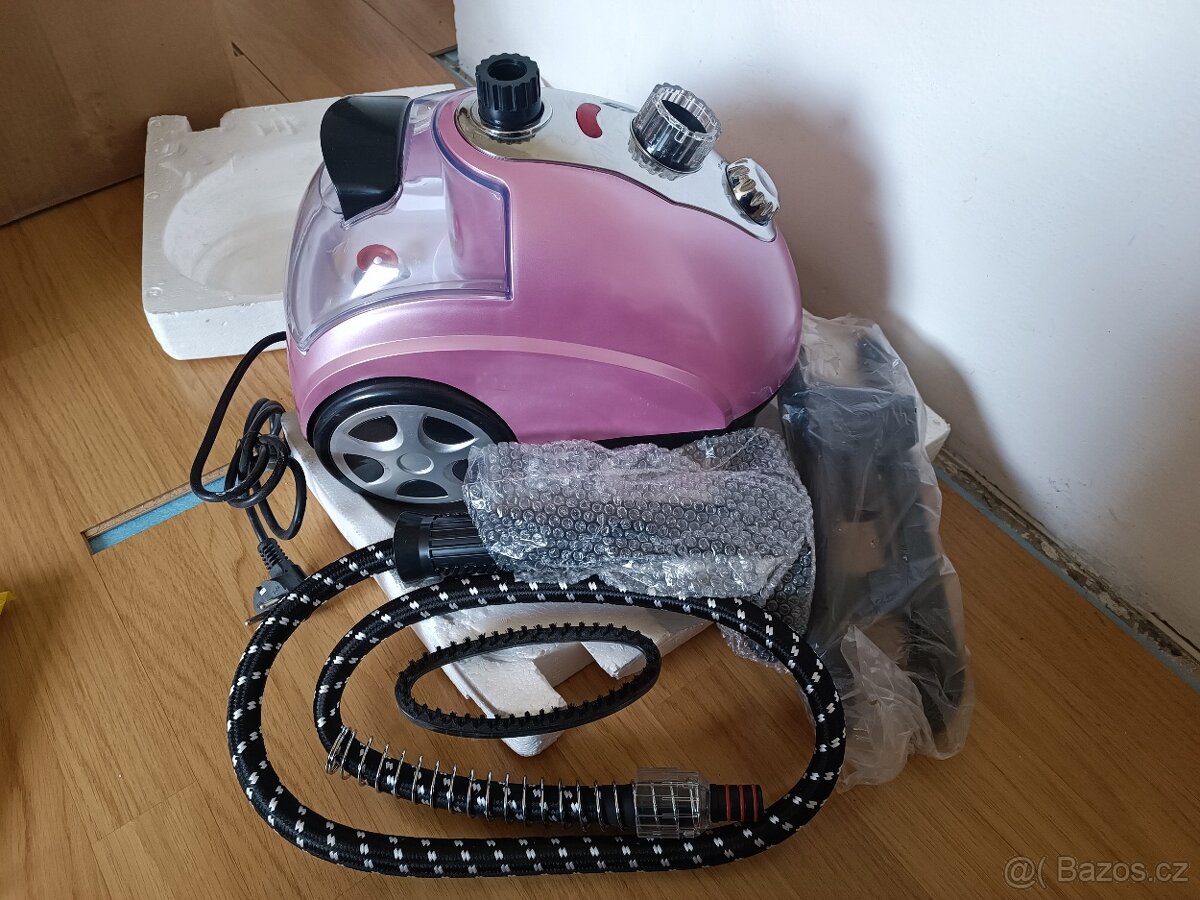 Parní generátor žehlící.