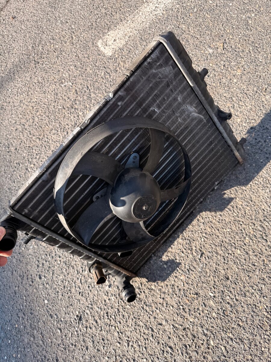 Chladič Škoda Fabia 2 1.2 benzin