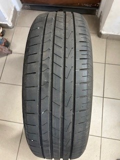 Letní pneu 215/65 R17