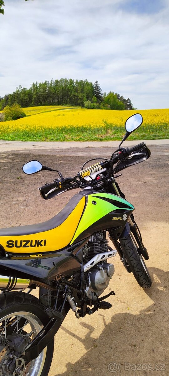Suzuki DR 125 SM, r.v. 2009