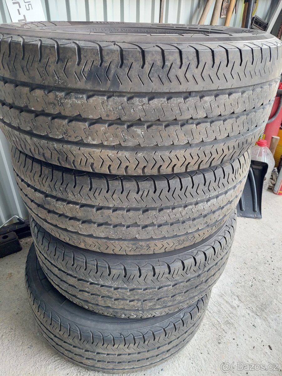 Pneu zatěžový Pirelli 235 65 r16 C