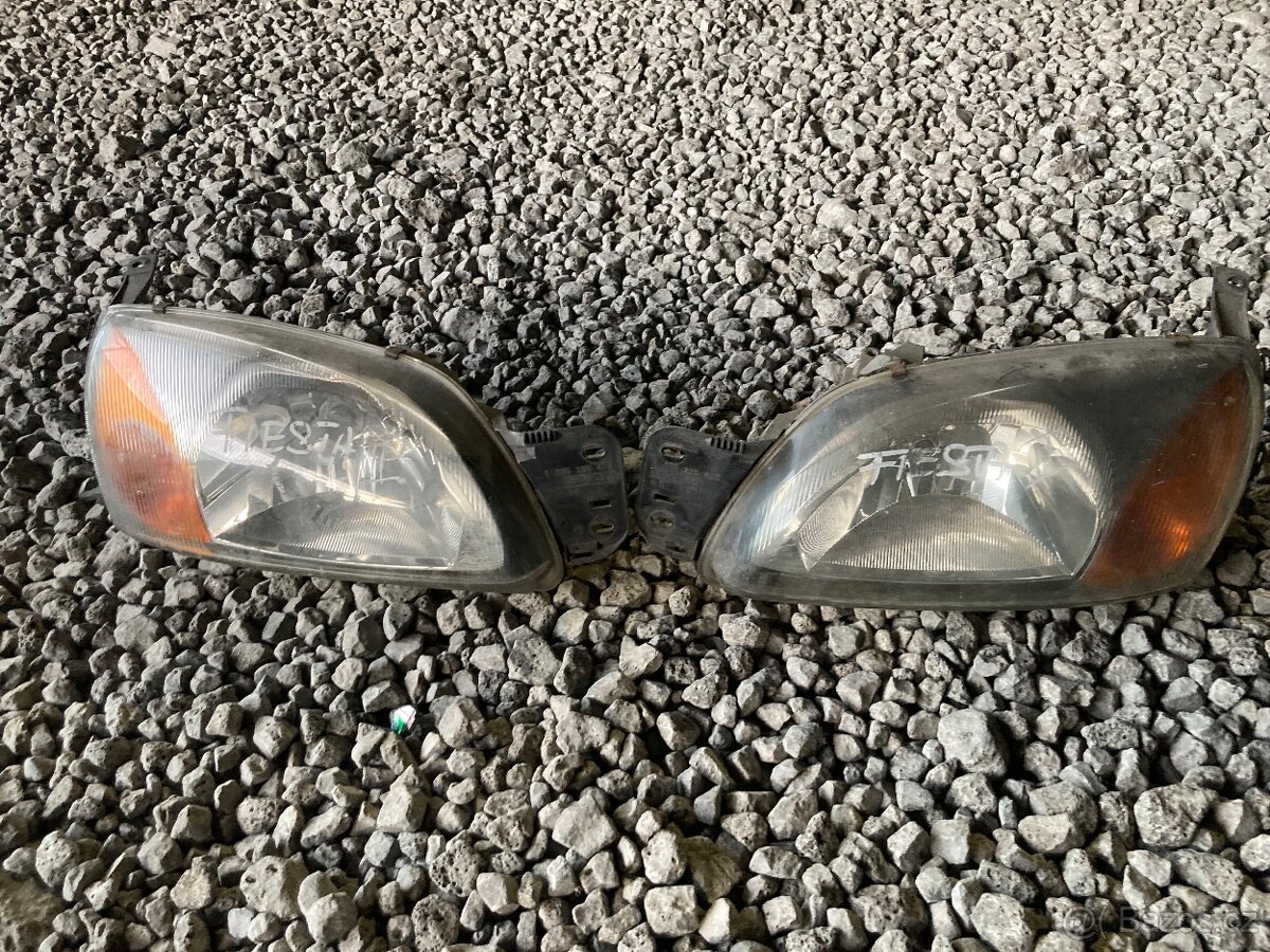 Přední světla Ford Fiesta rok 99-02